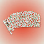 Calot médical en coton - Fleurs rouges Le Petit Atelier du Calot